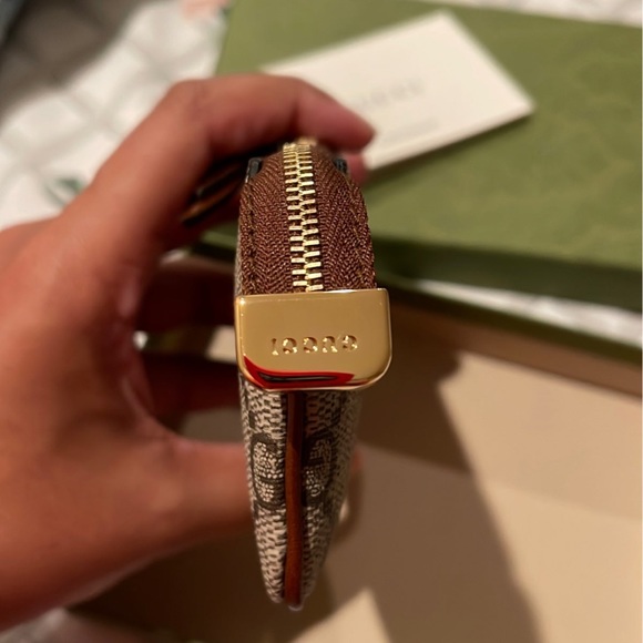 SOLD ON M E R C A R I - GG Supreme Key Pouch - Picture 8 of 9